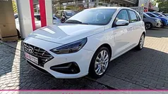 Atlas white (weiß) Gebraucht 2023 Hyundai i30 Trend Kleinwagen | 21.860 € (Guter Preis)
