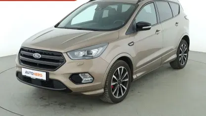 Usado Ford Kuga ST-Line 230 HP (169 kW) 2019 Cinzento SUV