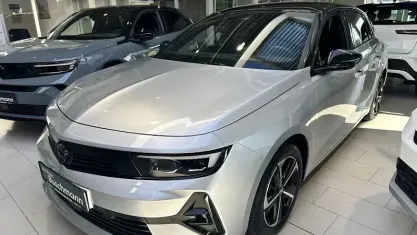 Gebraucht Opel Astra 131 PS (96 kW) 2025 Silber Kleinwagen