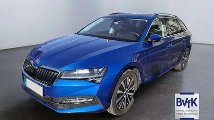 Gebraucht Skoda Superb Style 156 PS (114 kW) 2020 Race blau Kombi