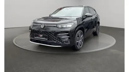 Gebraucht VW Tayron R-line 193 PS (141 kW) 2026 Grenadillschwarz metallic SUV