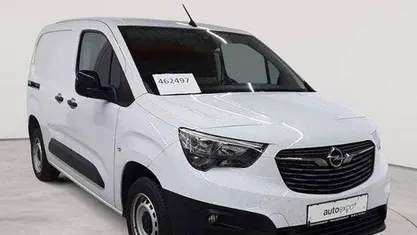 Kaolin weiß Gebraucht 2023 Opel Combo Van | 13.390 € (Fairer Preis)