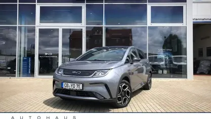 Gebraucht BYD Dolphin Design 150 kW (204 PS) 2026 Grau Kleinwagen