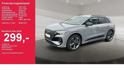 Grau Gebraucht 2021 Audi Q4 e-tron S-Line SUV | 28.990 € (Fairer Preis)