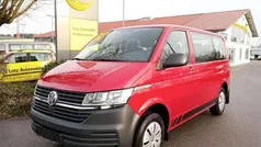 Rot Gebraucht 2021 VW Caravelle Trendline Van / Kleinbus | 31.950 € (Guter Preis)