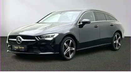 Gebraucht Mercedes CLA250e Advanced 160 PS (117 kW) 2023 Schwarz Coupé