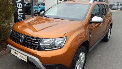 Gebraucht Dacia Duster Comfort 114 PS (83 kW) 2019 Orange SUV