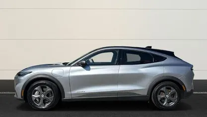 Gebraucht Ford Mustang Mach-E Ambiente 197 kW (269 PS) 2021 SUV