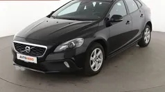 Schwarz Gebraucht 2015 Volvo V40 CC You! Kombi | 15.790 € (Fairer Preis)