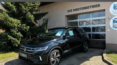 2t deep black perleffekt Neu 2025 VW T-Roc R-line Edition SUV | 32.480 € (Superpreis)