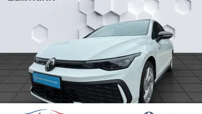 Gebraucht VW Golf VIII GTE 272 PS (200 kW) 2025 Weiss Limousine
