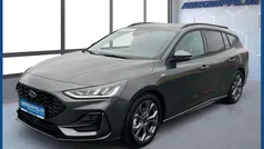 Magnetic met Gebraucht 2024 Ford Focus ST-Line X Kombi | 28.550 € (Fairer Preis)