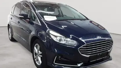 Gebraucht Ford S-MAX Titanium 150 PS (110 kW) 2021 Blazer blau Van / Kleinbus