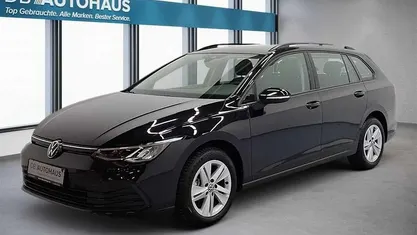 Gebraucht 2023 VW Golf VIII Life Kombi | 23.870 € (Guter Preis)