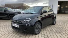 Schwarz Gebraucht 2022 Fiat 500e Icon Kleinwagen | 15.990 € (Guter Preis)