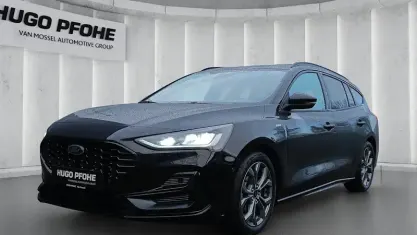 Gebraucht Ford Focus ST-Line X 155 PS (114 kW) 2024 Agate black metallic Kombi
