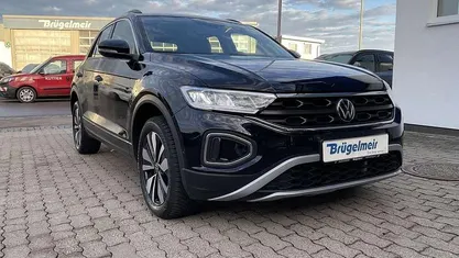 Deep black perleffekt Gebraucht 2025 VW T-Roc Goal SUV | 27.990 € (Guter Preis)