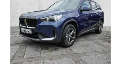 Gebraucht BMW X1 Sport Line 136 PS (100 kW) 2023 Blau SUV