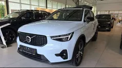 Cloud blue, solid / solid Gebraucht 2024 Volvo XC40 Plus SUV | 36.970 € (Fairer Preis)