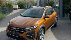 Orange Gebraucht 2023 Dacia Sandero Comfort Kleinwagen | 16.780 € (Fairer Preis)