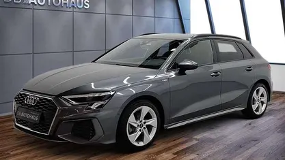 Gebraucht Audi A3 S-Line 150 PS (110 kW) 2024 Grau Limousine
