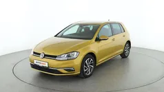 Gelb Gebraucht 2018 VW Golf VII Sound Limousine | 15.690 € (Fairer Preis)
