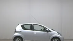 Satin silver metallic Gebraucht 2014 Toyota Aygo Cool Kleinwagen | 6.790 € (Fairer Preis)