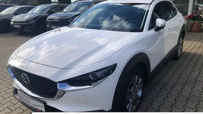 Weiss Gebraucht 2025 Mazda CX-30 Center-Line SUV | 27.890 € (Guter Preis)