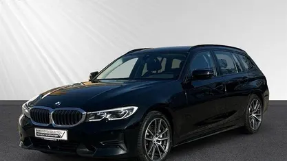 Gebraucht BMW 330 Sport Line 286 PS (210 kW) 2021 Schwarz Kombi