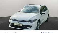 Gebraucht 2024 VW Golf VIII Life Kombi | 25.888 € (Fairer Preis)