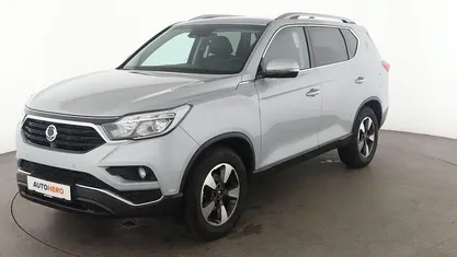 Grau Gebraucht 2018 Ssangyong (KGM) Rexton Crystal SUV | 19.770 € (Fairer Preis)