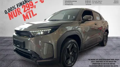 Neu Toyota Urban Cruiser 127 kW (174 PS) 2026 Land breeze green metallic SUV