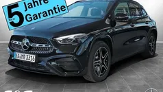 Metalliclack kosmosschwarz Gebraucht 2024 Mercedes GLA200 AMG SUV | 43.099 € (Fairer Preis)