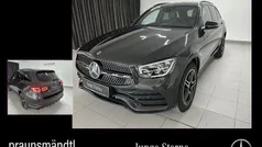 Grau Gebraucht 2020 Mercedes GLC200 AMG SUV | 38.900 € (Fairer Preis)