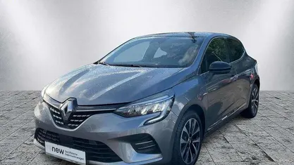 Schiefergrau (metallic) Gebraucht 2023 Renault Clio V Techno Limousine | 16.980 € (Fairer Preis)