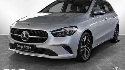 Gebraucht Mercedes B220 140 PS (102 kW) 2023 Van / Kleinbus