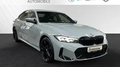 Gebraucht BMW 320 M Sport 190 PS (139 kW) 2023 Brooklyn grau metallic Limousine