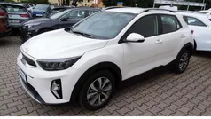Schneeweiss Neu 2025 Kia Stonic Vision SUV | 21.990 € (Fairer Preis)