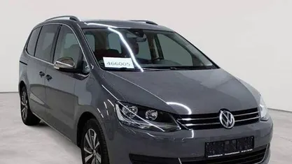 Gebraucht VW Sharan Comfortline 150 PS (110 kW) 2020 Van / Kleinbus