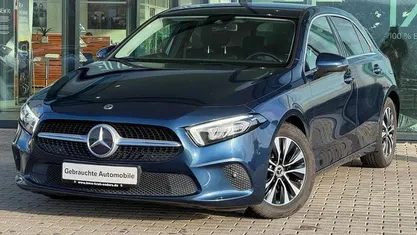 Gebraucht Mercedes A180 116 PS (85 kW) 2021 Denimblau metalliclack Coupé