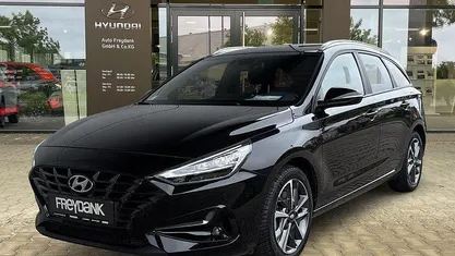 Gebraucht Hyundai i30 GO! 120 PS (88 kW) 2023 Phantom black Kombi