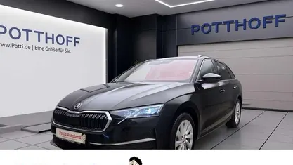 Gebraucht 2024 Skoda Octavia Selection Kombi | 30.443 € (Guter Preis)