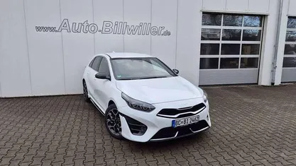 Gebraucht 2024 Kia Ceed GT-Line Kleinwagen | 26.990 € (Fairer Preis)