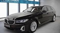 Silber Gebraucht 2021 BMW 530e Luxury Line Kombi | 32.870 € (Fairer Preis)