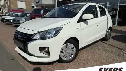 Gebraucht Mitsubishi Space Star Select 71 PS (52 kW) 2024 Islandweiß Kleinwagen