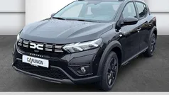 Perlmuttschwarz metallic Neu 2025 Dacia Sandero Expression Kleinwagen | 20.380 € (Fairer Preis)