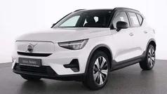 Weiß crystal white / metallic Gebraucht 2022 Volvo XC40 Core SUV | 28.450 € (Superpreis)