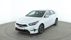 Weiß Gebraucht 2024 Kia Ceed Limousine | 20.500 € (Guter Preis)