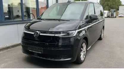 Gebraucht VW Multivan Style 150 PS (110 kW) 2023 Schwarz Van / Kleinbus