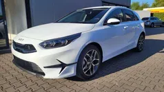 Weiß Neu 2024 Kia Ceed Limousine | 24.490 € (Guter Preis)